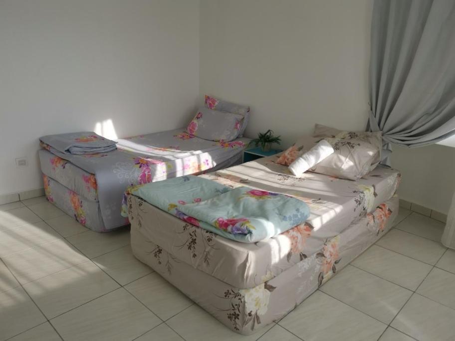 12 Pax Skyview Homestay 2 Family Room 2R2B Golden Hills Mountain View Genting Highland Genting Highlands Exterior photo