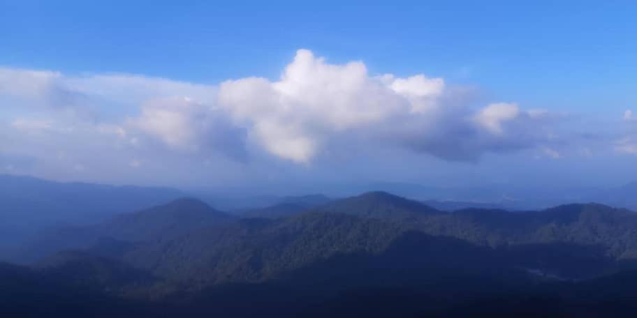 12 Pax Skyview Homestay 2 Family Room 2R2B Golden Hills Mountain View Genting Highland Genting Highlands Exterior photo